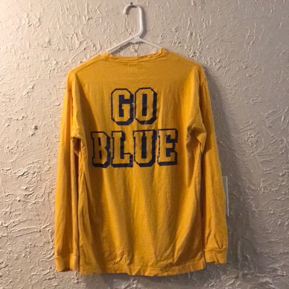 Victoria Secret Pink Michigan long sleeve - Picture 2 of 2